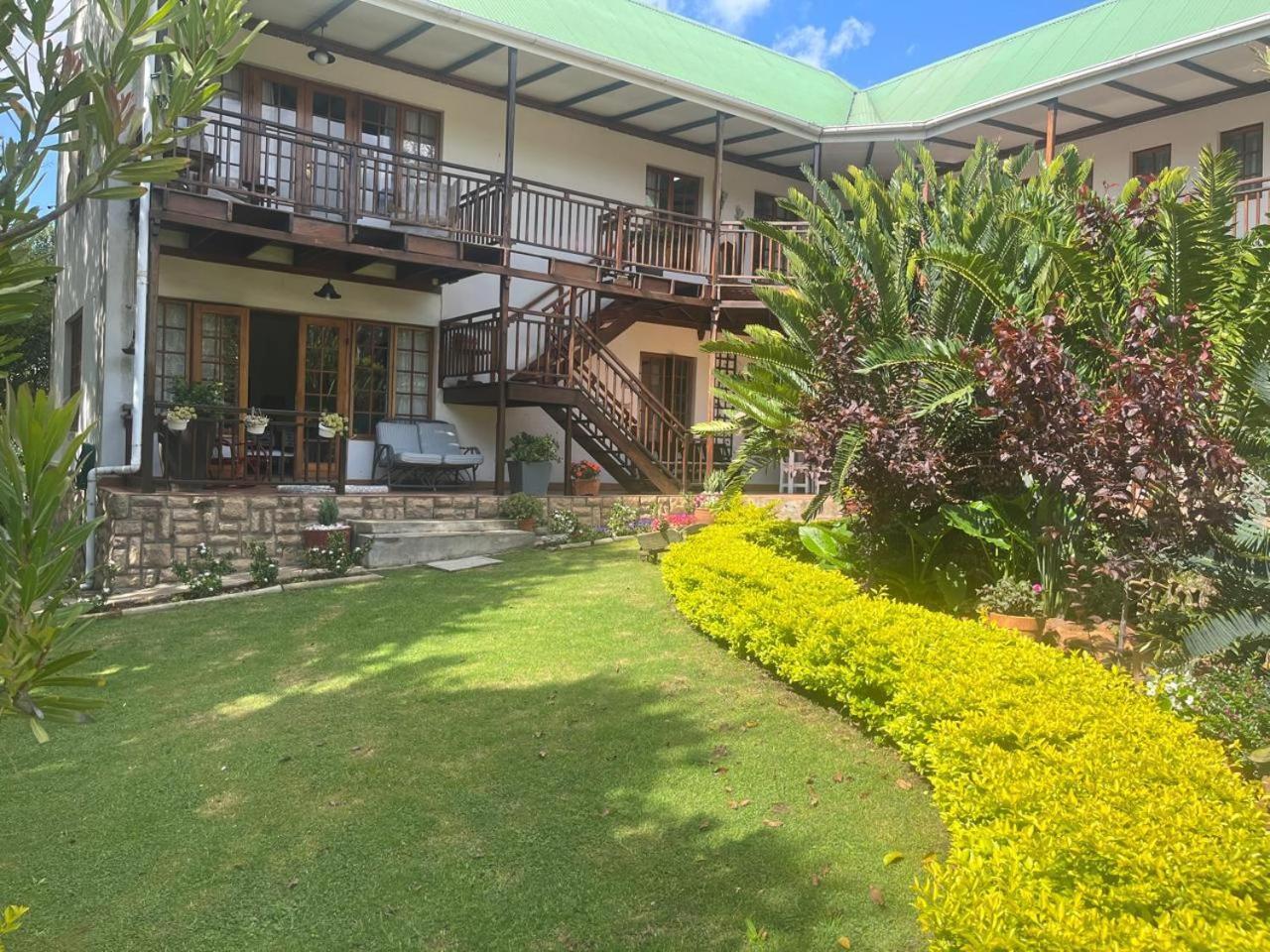 Hotel Aan De Bergen à Swellendam Extérieur photo