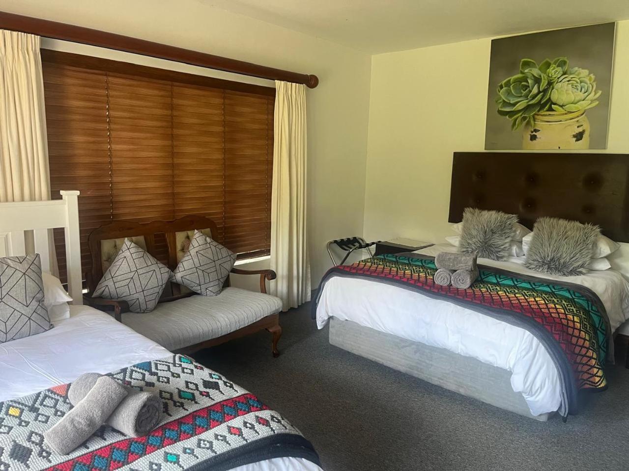 Hotel Aan De Bergen à Swellendam Extérieur photo
